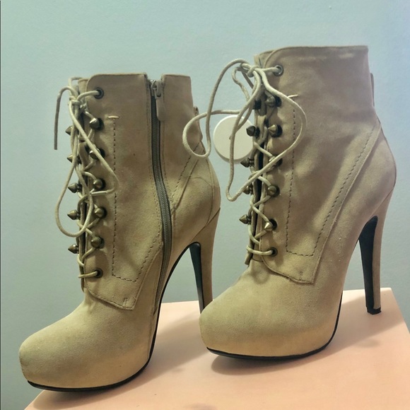 Heeled Bootie - Picture 2 of 5